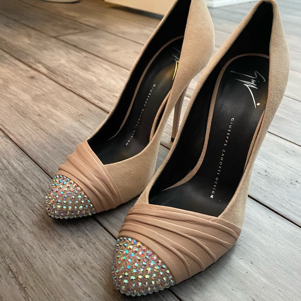 GIUSEPPE ZANOTTI RHINESTONE PUMPS